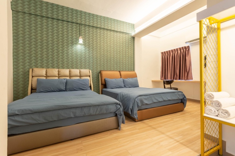Deluxe Quadruple room
