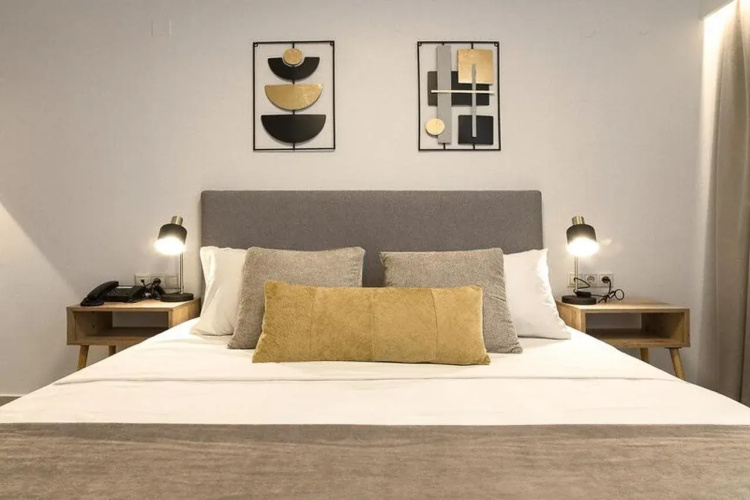 Athina Inn