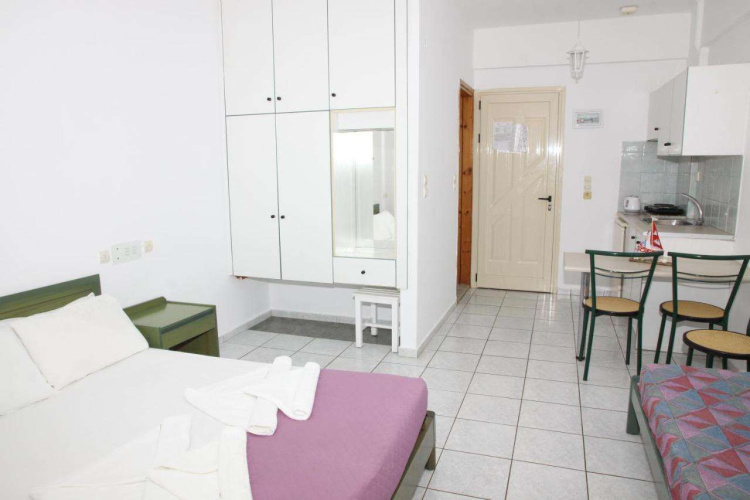 iLissos Apartments