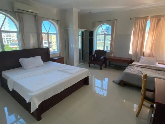 Old Durbar Hotel & Restaurant
