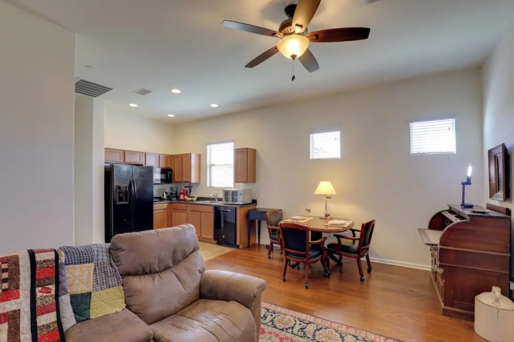 Tucson Home w/ Private Pool & Mountain Views!