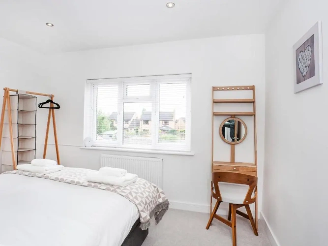 3 Bedrooms Apartment