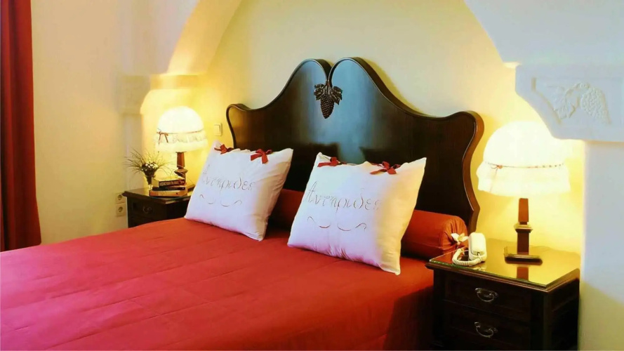 Antirides Hotel