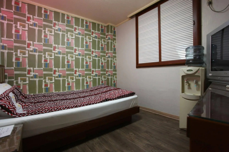Yes Motel