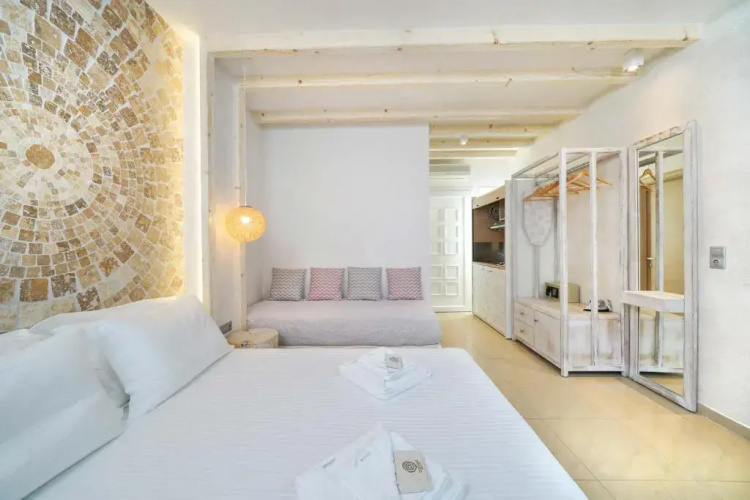 Studios Aigaio