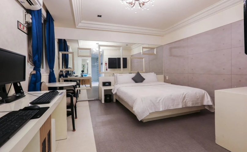 Shangria Hotel