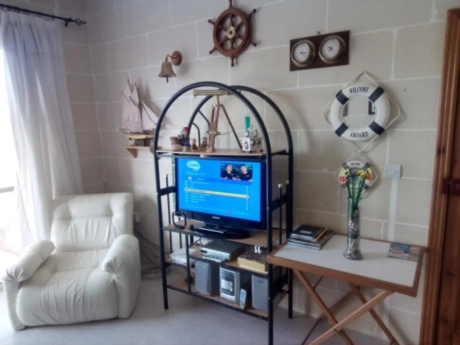 3 Bedrooms Apartment