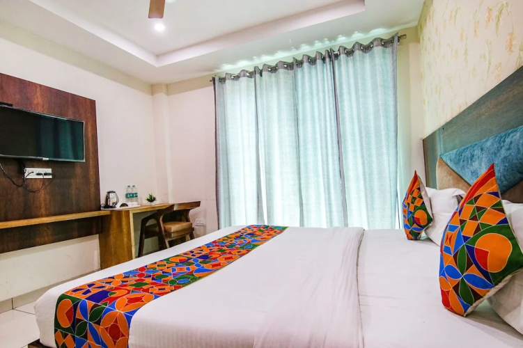 Fabhotel Lime Wood