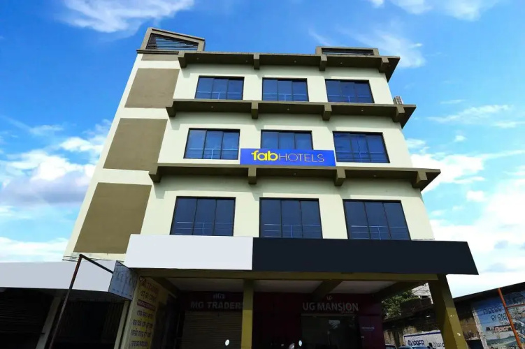 FabHotel UG Mansion