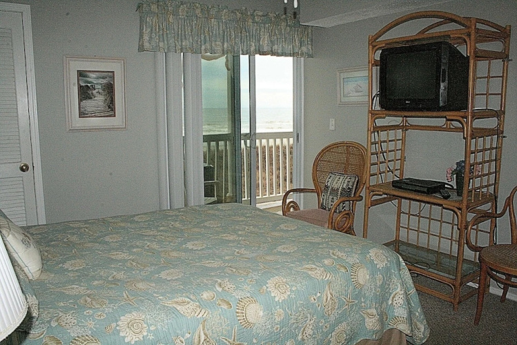 RainTree Villas 2F by RedAwning