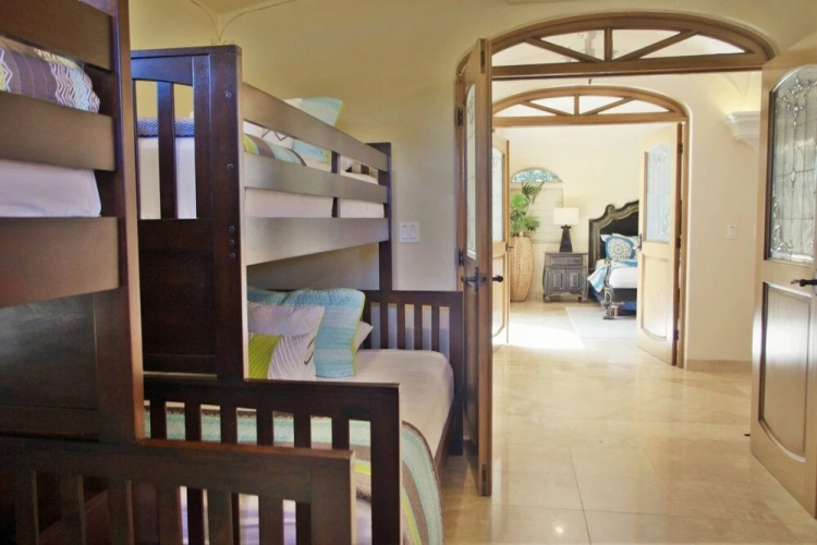 Villa Esquina - Split Level Villa With Ocean & Views
