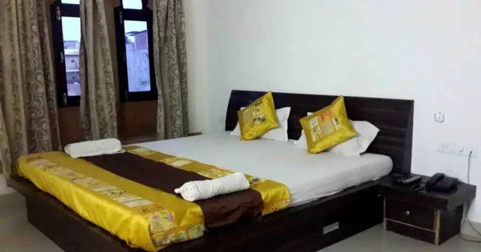 Hotel Suman Palace