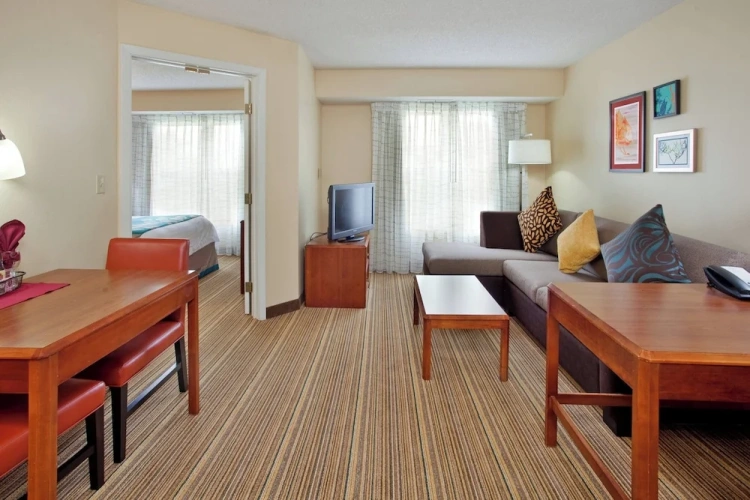 1 Bedroom Suite