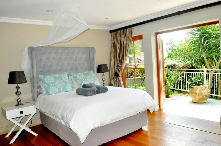 Fever Tree Manor