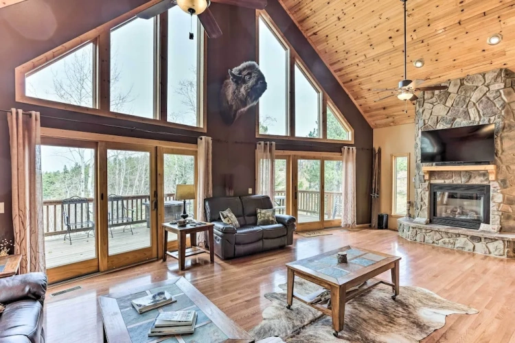 4 Bedrooms Cottage
