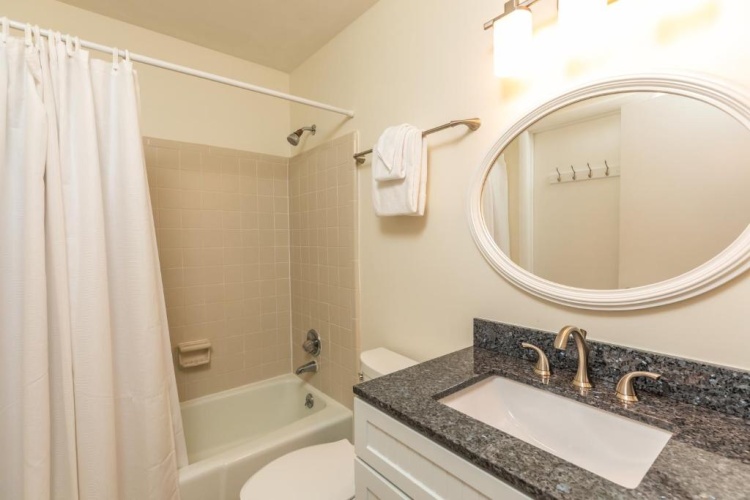 3 Bedrooms Condominium with ocean view