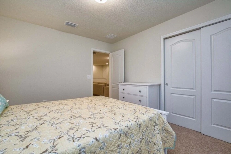 4 Bedrooms Standard room