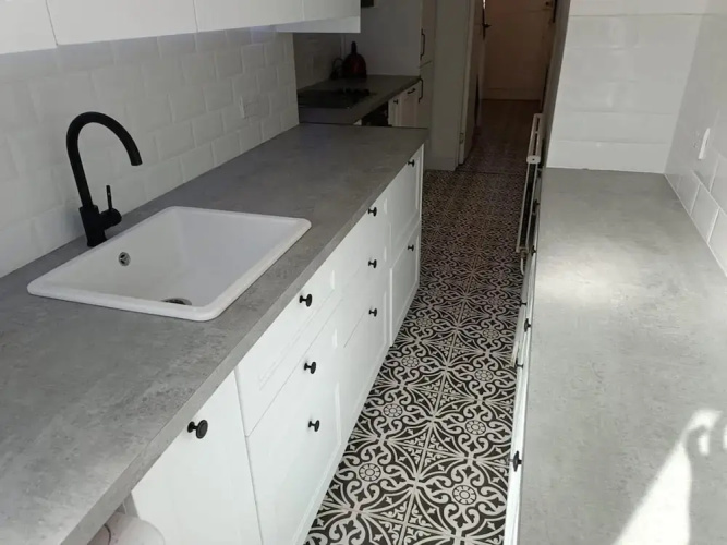 Large 4 Bed Terraced House