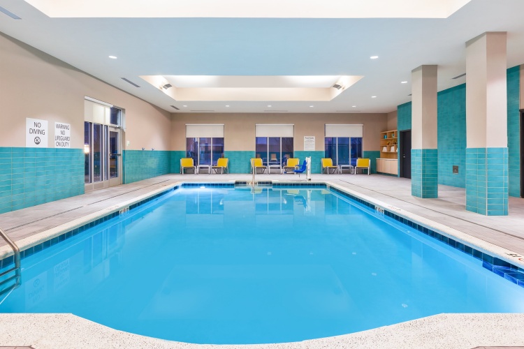 Holiday Inn & Suites Toledo Southwest - Perrysburg photo 16