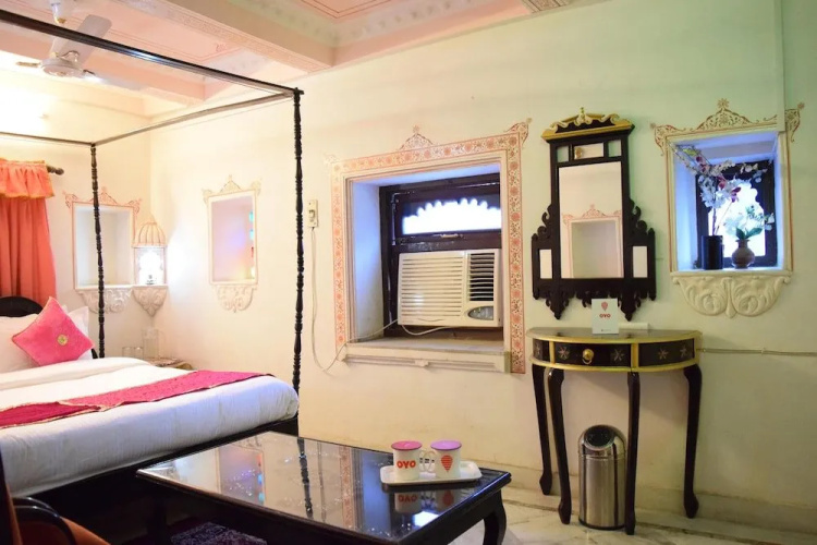 Shree Jagdish Mahal Heritage Hotel