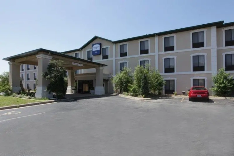Standard Double Suite