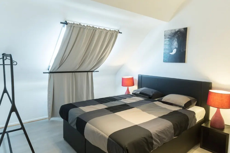 AIRSTAY Budget