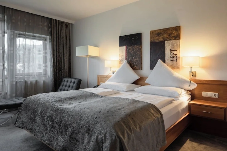 Deluxe Double room with balcony and with river view