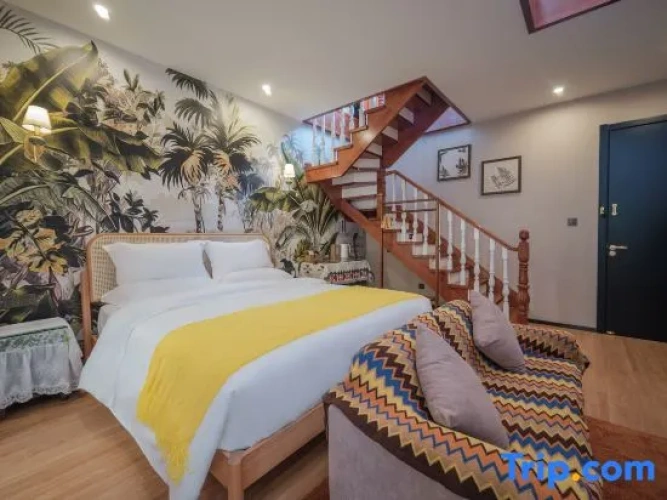 Deluxe Duplex Suite with view