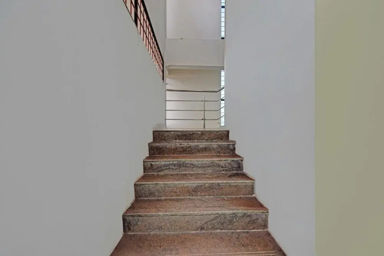 Fabhotel Rio