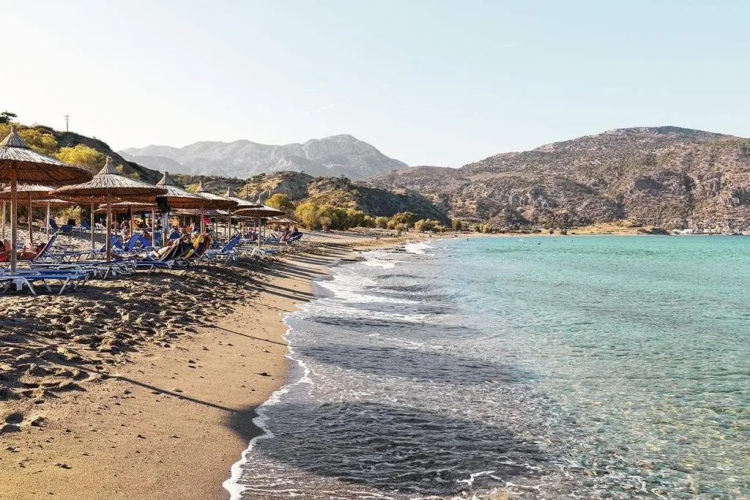 Minos Beach Hotel