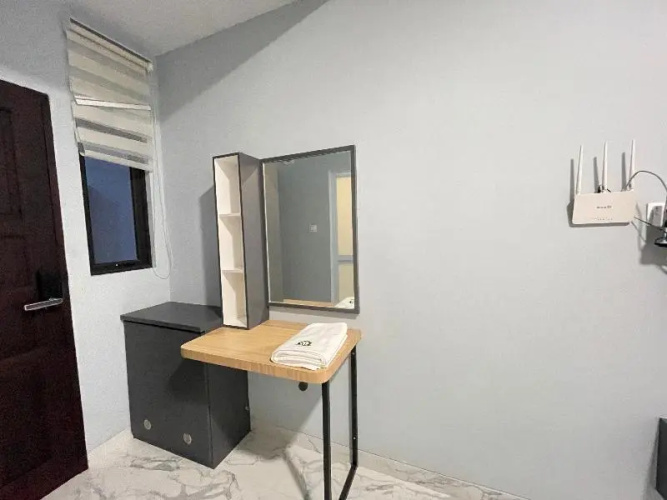 OYO 90527 Homestay 81 Baloi - A