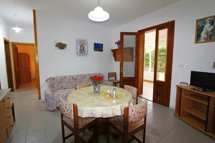 3 Bedrooms Cottage