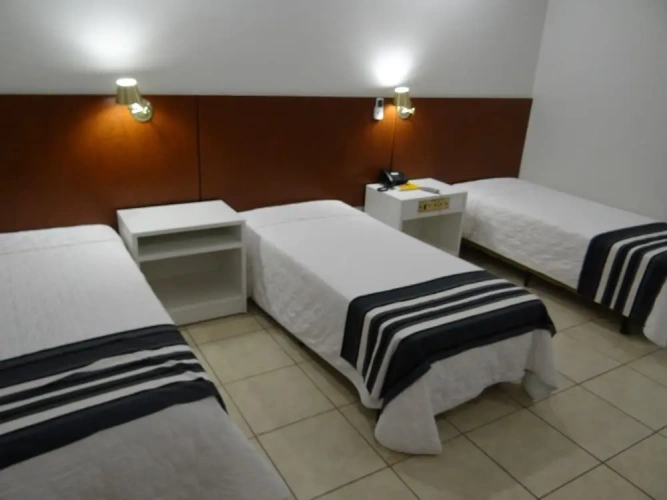 Standard Triple room