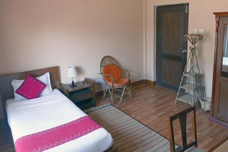 Standard Single room