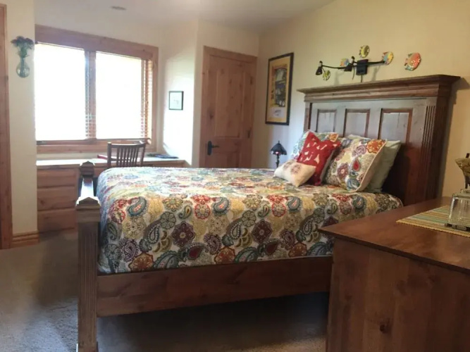 Fox Creek Inn Bed & Breakfast