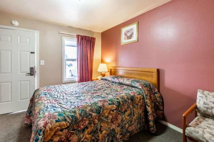 Autzen Inn