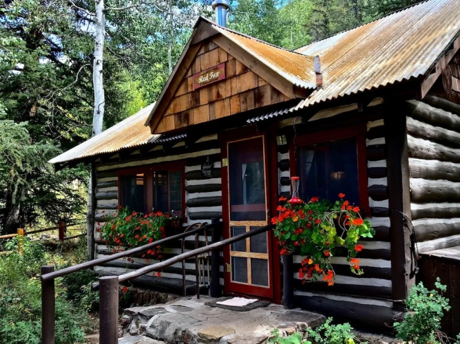 1 Bedroom Classic room with mountain view
