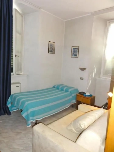 Standard Single room with mountain view