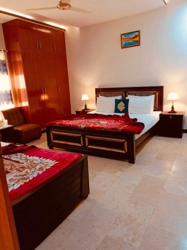Standard Triple room
