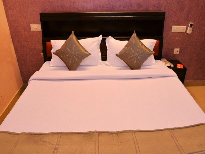 OYO 5809 Empire Inn