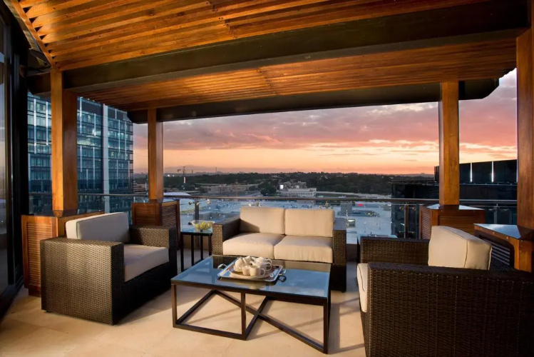 DaVinci Suites