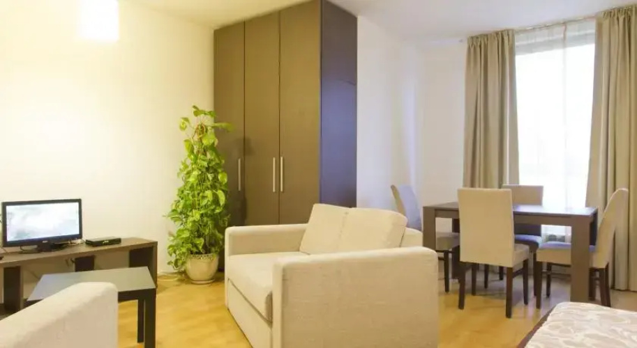 Academica Aparthotel