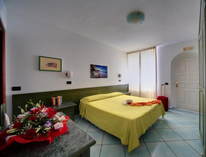 Standard Double Basement room