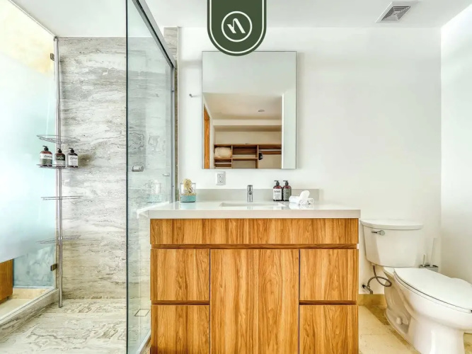 Luxury Oceanfront 3 BR Condo - Pools