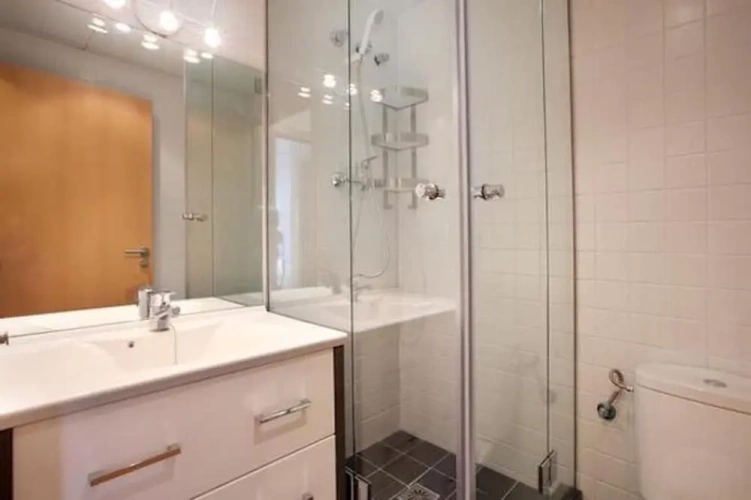 3 Bedrooms Apartment with balcony and with city view