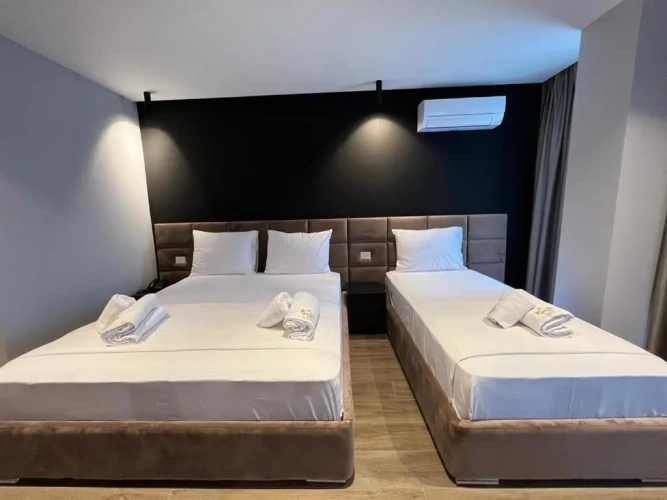 Standard Triple room with balcony