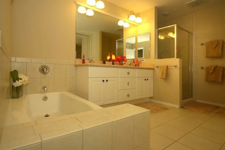 Colony Villas at Waikoloa Beach Resort #2204 by RedAwning
