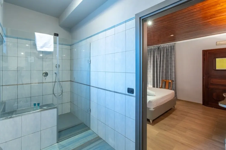 Standard Double room with view