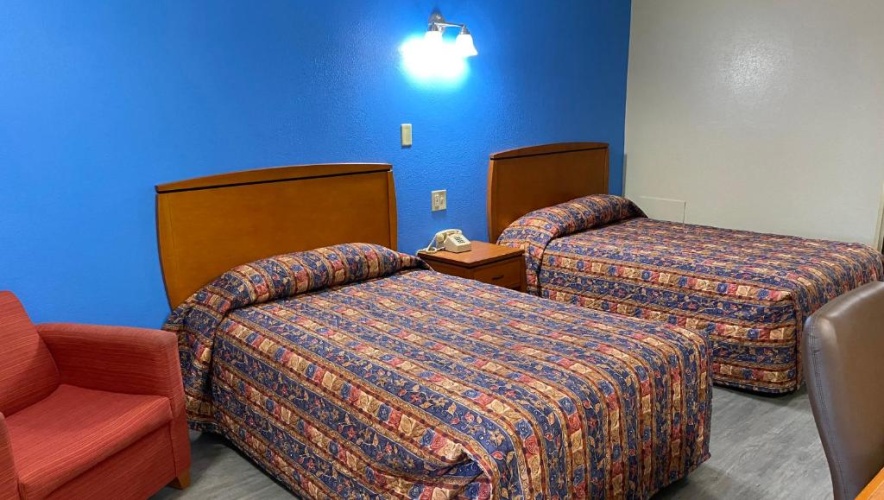 Classic Quadruple room
