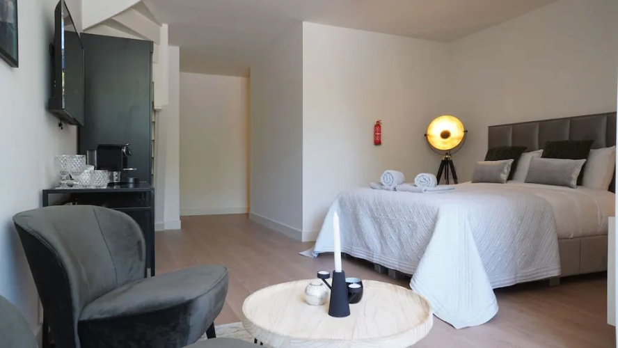 Marnix residence